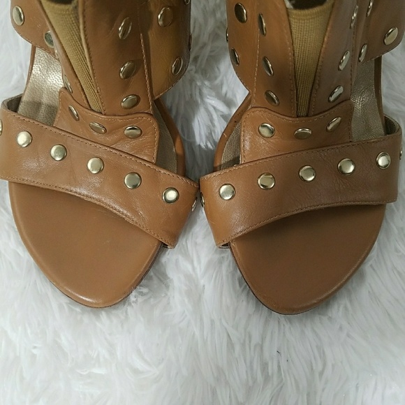 STUART WEITZMAN HIGH HEEL SANDAL WITH GOLD STUDS - Picture 4 of 7